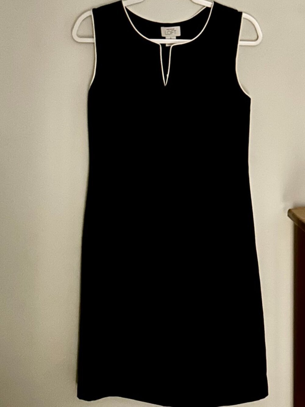 LOFT by Ann Taylor Little Black Dress Size 6
